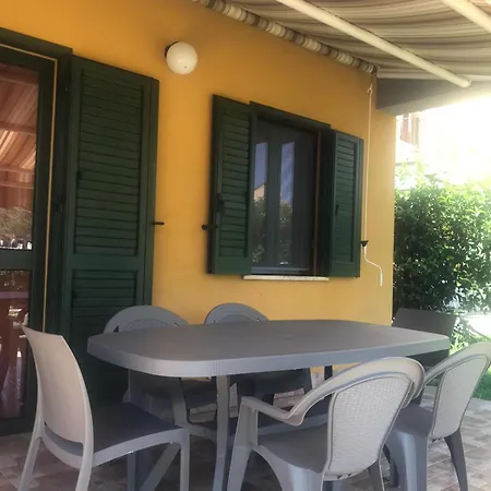 Villaggio 101 Pini 부온포르넬로